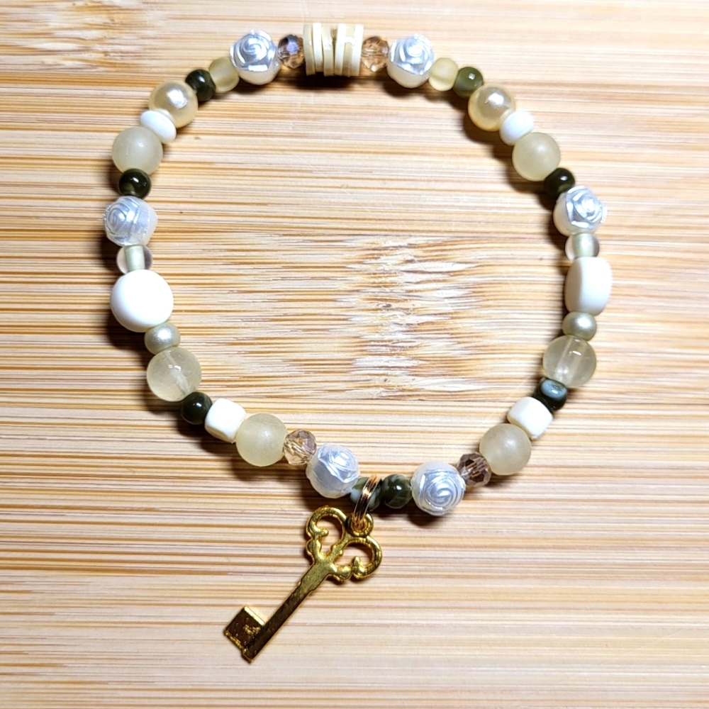 Secret Path Set Of Three Bracelets - Picture 4 of 5